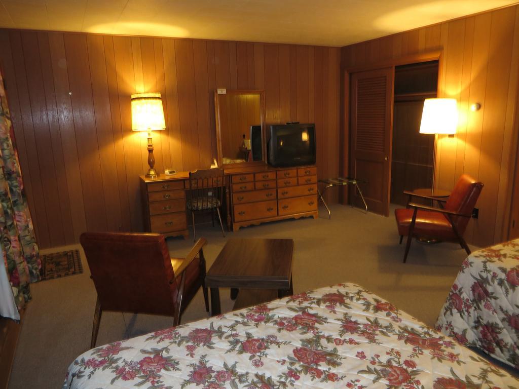 Travelers Inn Motel Eagle River Rum bild