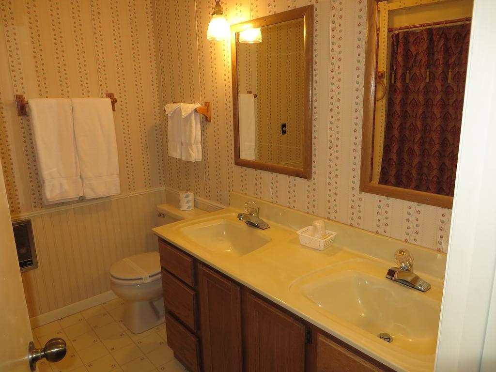Travelers Inn Motel Eagle River Rum bild